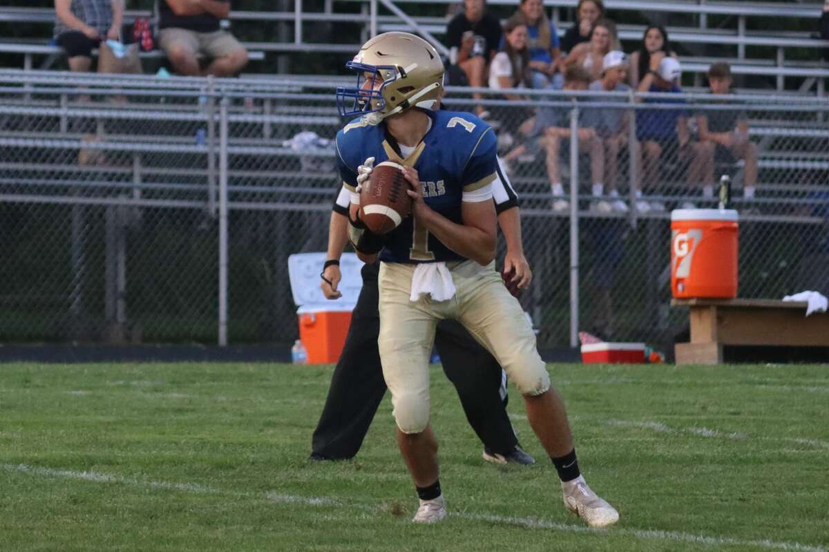 Onekama football prepares for 2022 opponents