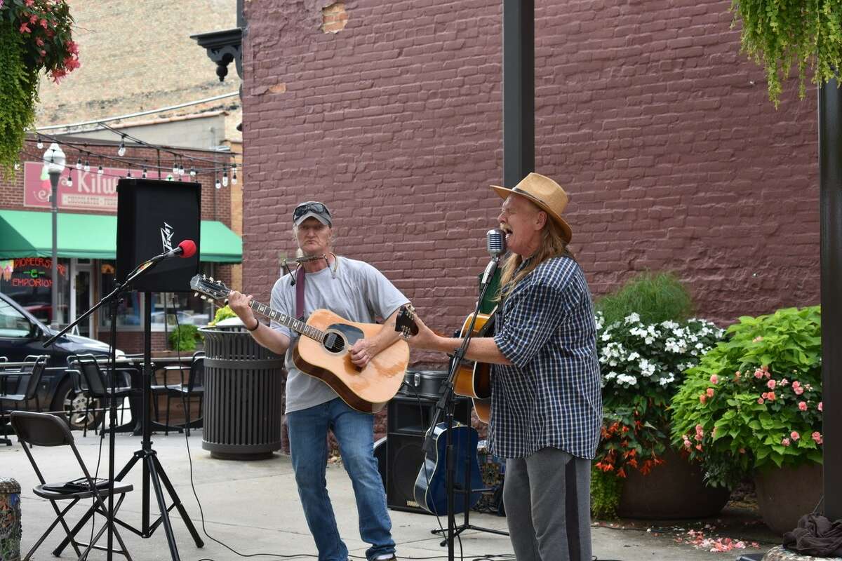 Poppa Fish brings the beat at Pocket Park Music Series