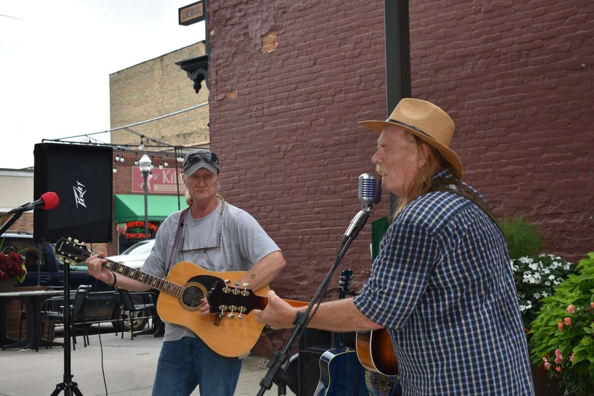 Poppa Fish brings the beat at Pocket Park Music Series