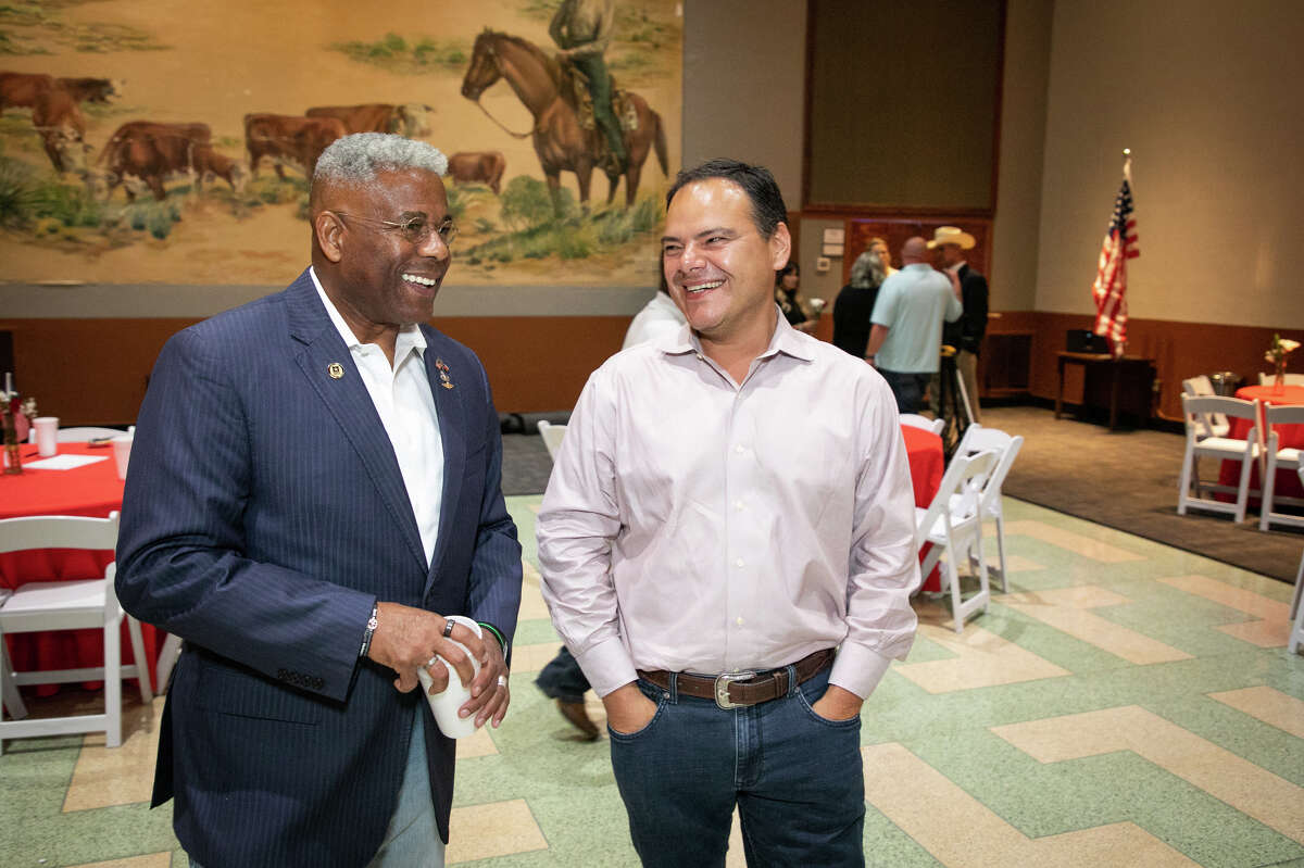 Allen West, candidate for Texas governor, U.S. Army Lieutenant Colonel (Ret.) and Chair of the Texas Republican Party, speaks to Dan Corrales, a candidate for Midland city council, at a luncheon hosted by the Oil and Gas Workers Association, August 25, 2021 at the Copper Rose in Odessa, Texas. West has announced he is leaving his role as GOP state chair to run for Texas governor. Photo Credit: The Oilfield Photographer, Inc.