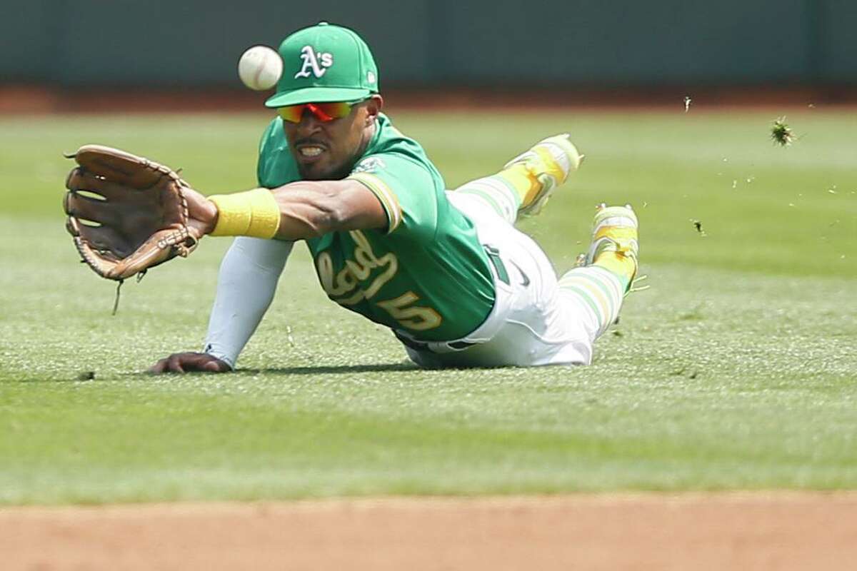 A's sign Tony Kemp, Chad Pinder to contracts for 2022