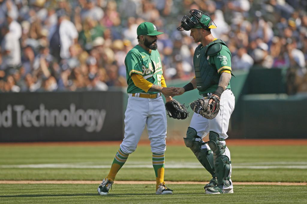 Sergio Romo records his first Major League save 