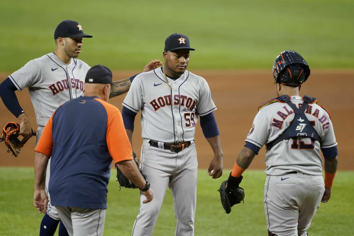 Fullstrength Astros roll past Rangers to clinch series win