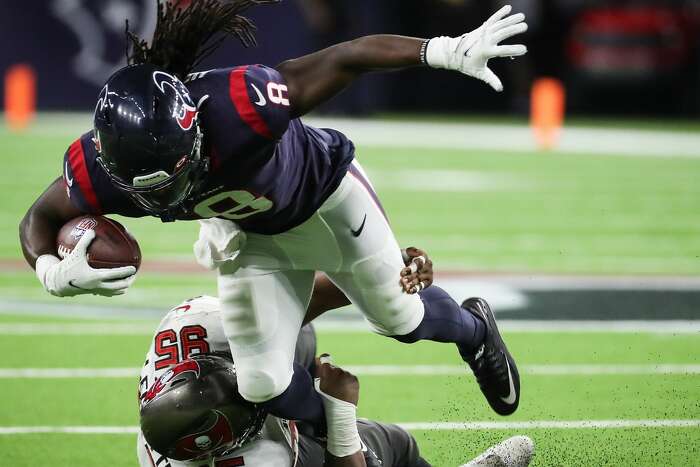 Texans defense forces 3 turnovers in Lovie Smith's 4-3 debut