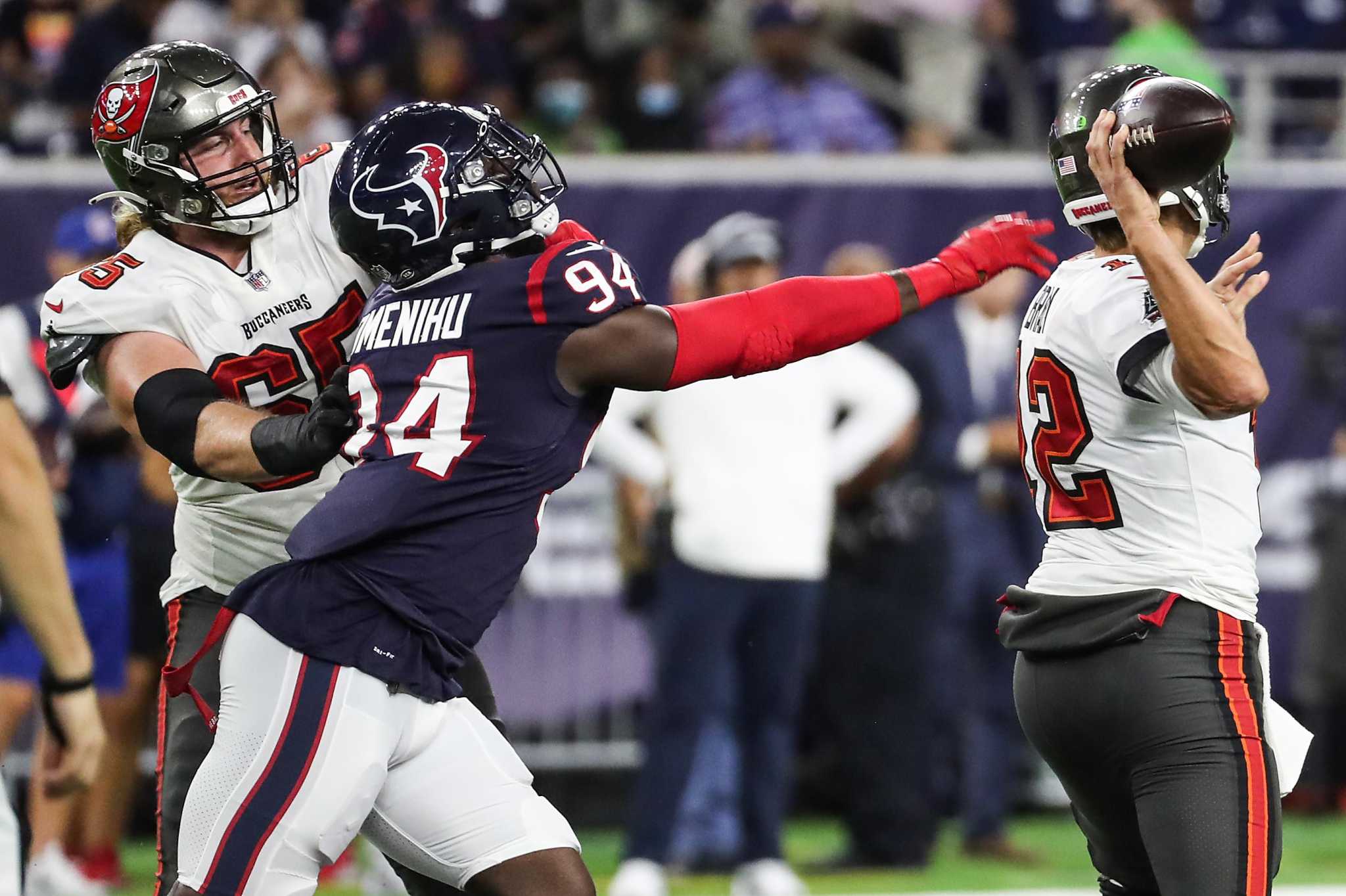 HOUSTON, TX - OCTOBER 10: Houston Texans tight end Pharaoh Brown (85) warms  up before the football game between the New England Patriots and Houston  Texans at NRG Stadium on October 10