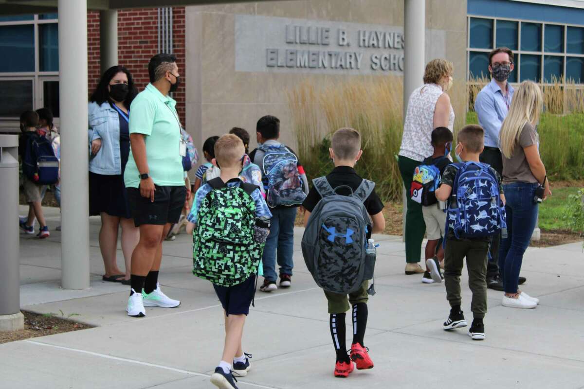 Back To School: Smiles, Hugs, Waves Welcome Shoreline Students