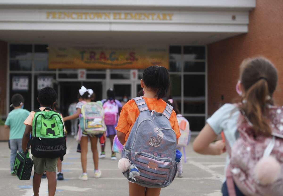 ‘We’re going to have a great year’ Trumbull schools students back