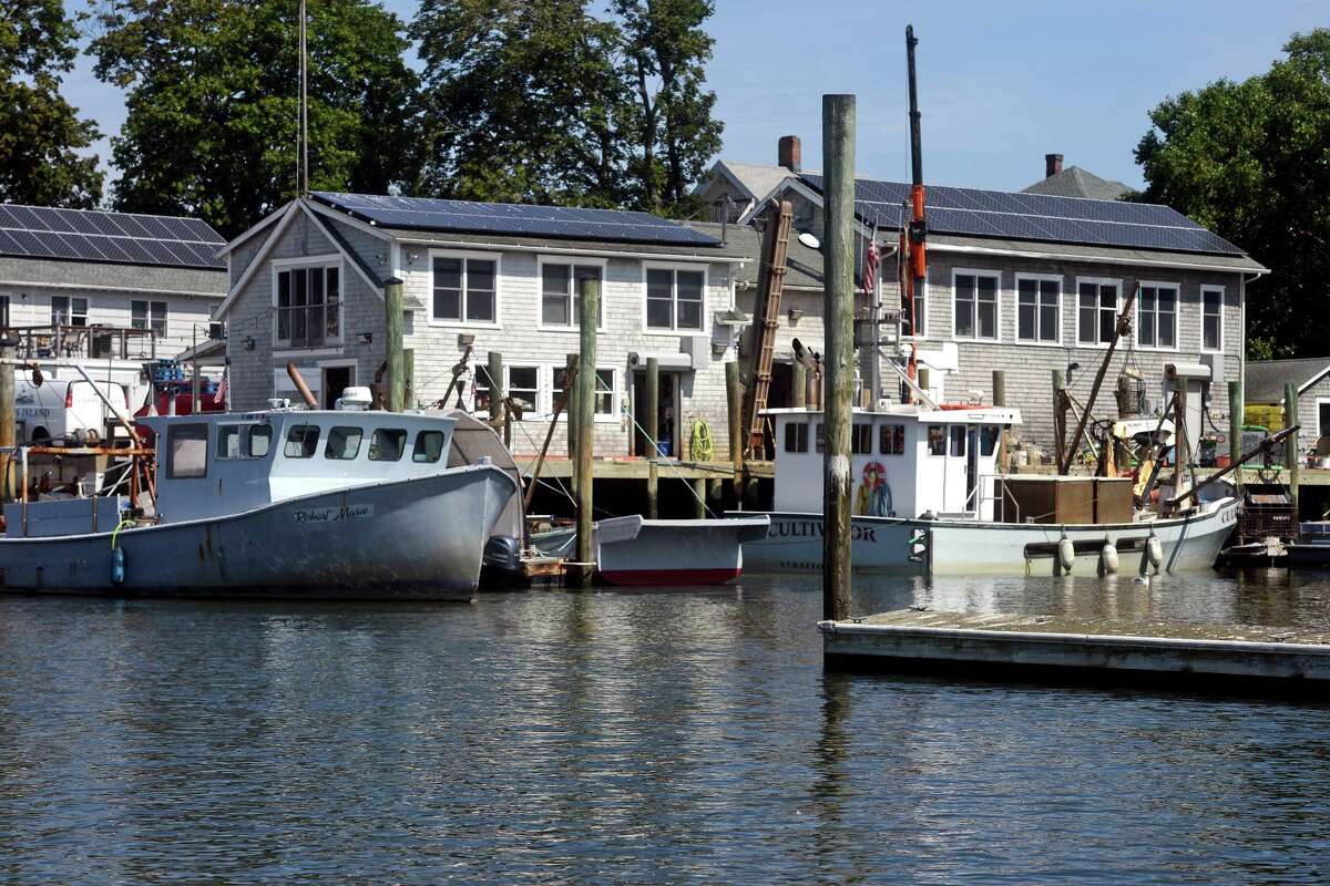 Stratford seafood spot Copps Island Oyster Shack opens at marina