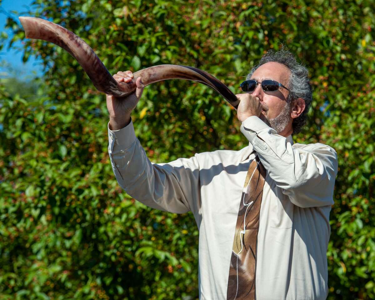 Rosh Hashanah ushers in new hope, fresh starts