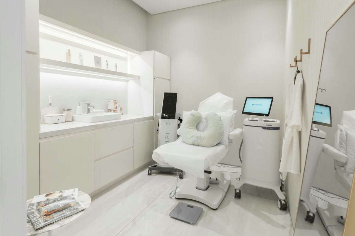 SKINNEY Medspa + Wellness a perfect fit at Houston’s Saks Fifth Avenue