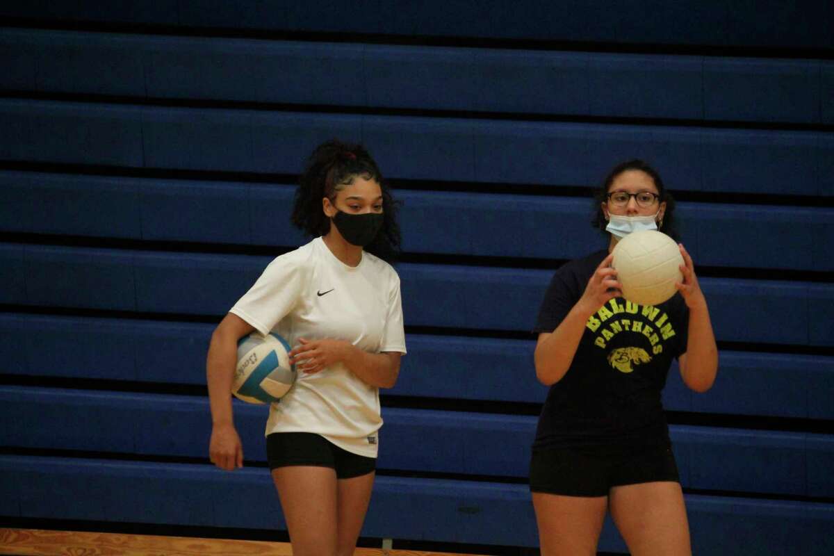 Baldwin's volleyball team goes through a Tuesday practice session. (Star photo/John Raffel)
