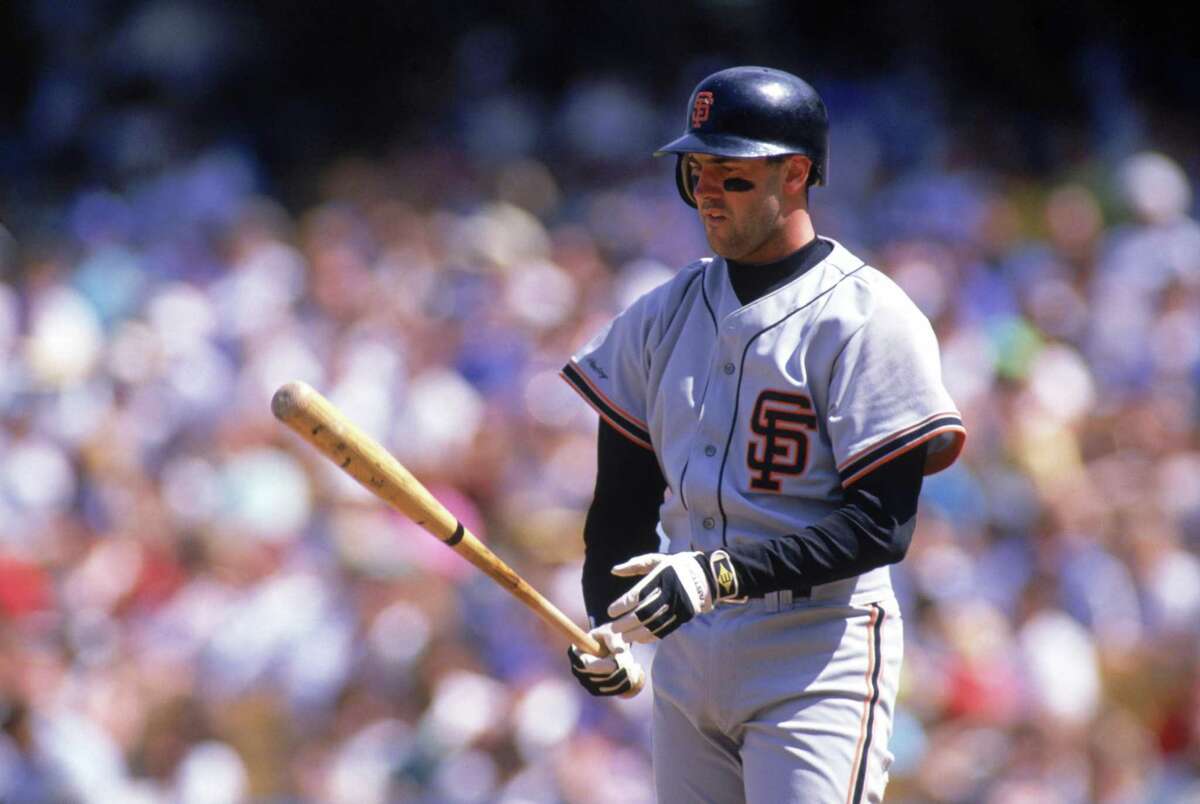 1990: Will Clark #22 of the San Francisco Giants prepares to bat during a game in the 1990 MLB season. (Photo by Andrew D. Bernstein/Getty Images)