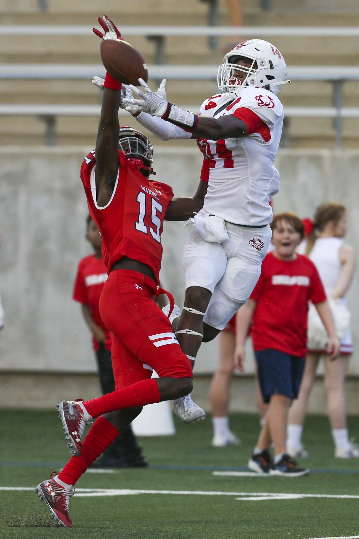 Running game carries Manvel past Crosby