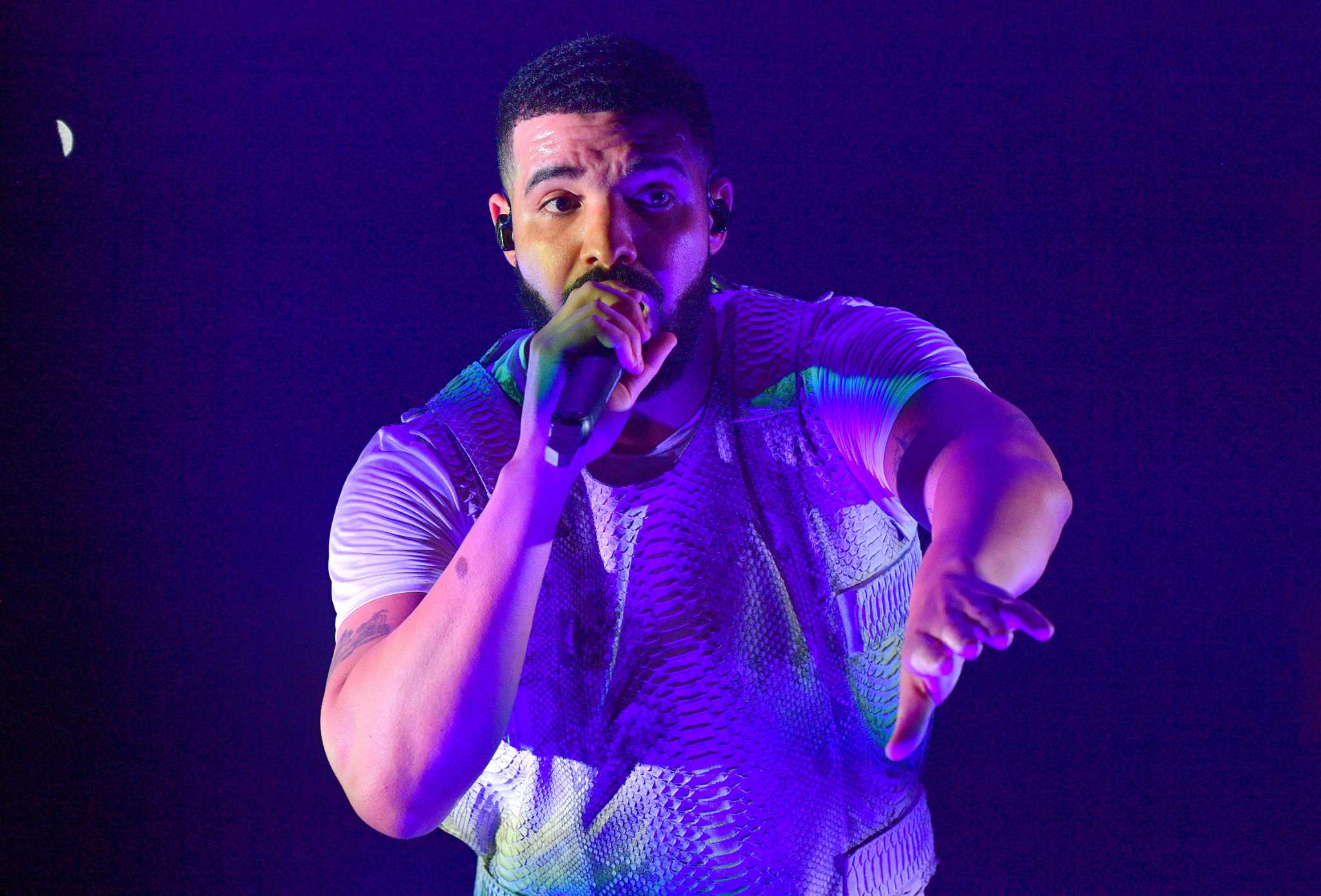 How did Drake wind up wearing Danbury Trashers gear? 'He was