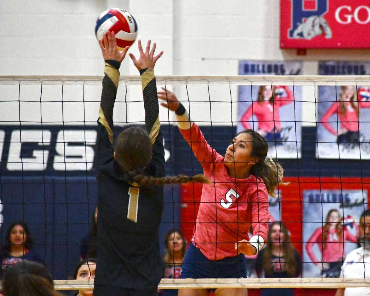 Plainview defeated Plains 3-1 in a non-district volleyball match on Saturday in the Dog House. Plains is ranked 15th in Class 2A. 