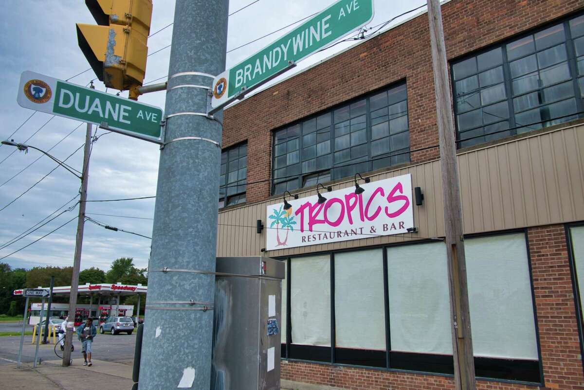 Three shot, one killed, outside Schenectady club