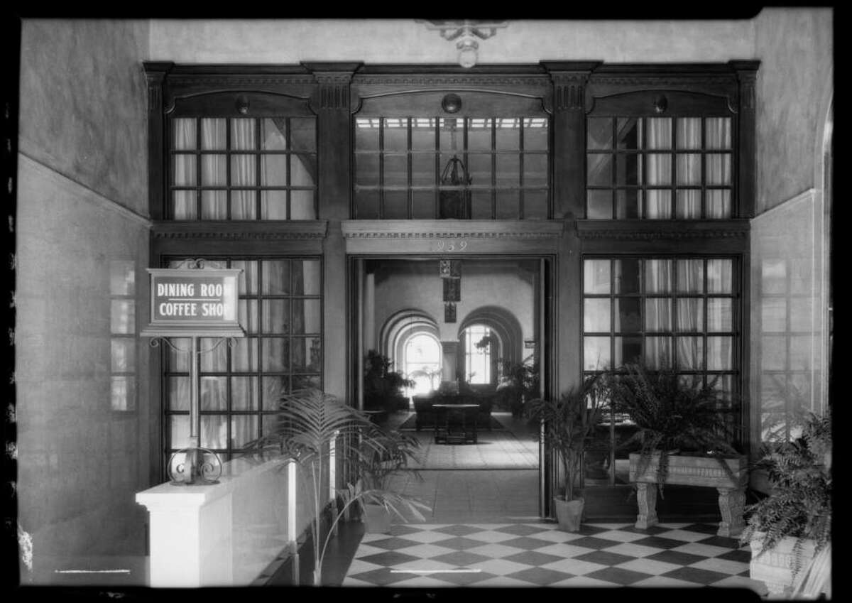 The downtown LA's Hotel Figueroa YWCA's coffee shop was a popular lunch spot for professional women. 