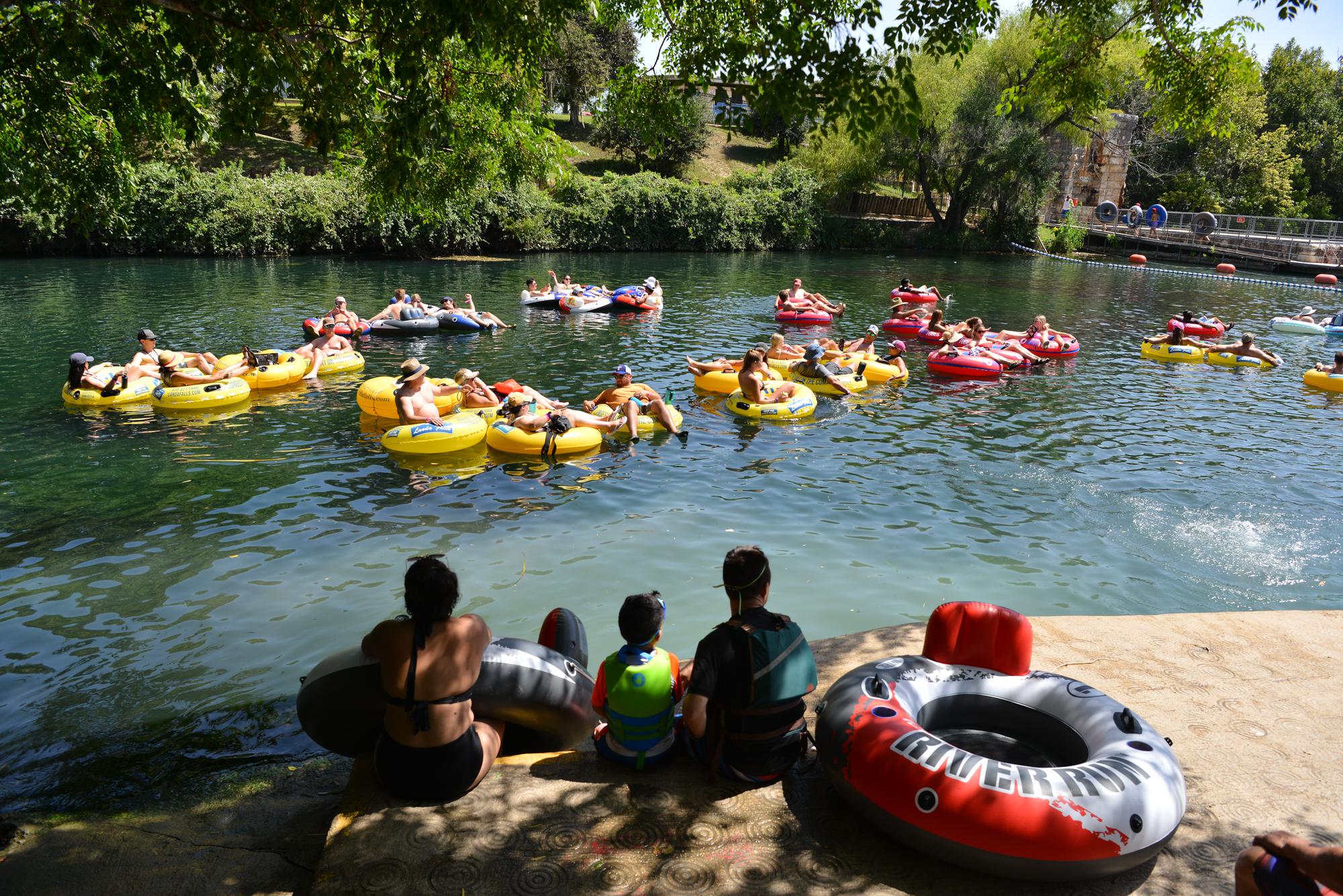 2024 All-Inclusive Private Fluzzle Tube Experience on the Comal River