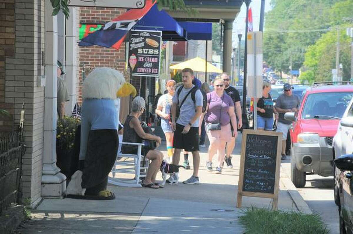 Grafton officials say they hit a trifecta this summer: no flooding, beautiful weather and an influx of people from St. Louis. Full parking lots, packed sidewalks and busy shops during the past months also have officials looking forward to a strong fall season.
