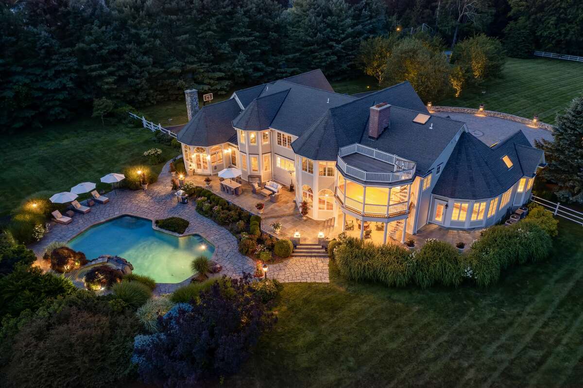 The house at at 982 Oenoke Ridge Road in New Canaan, once owner by actor Christopher Meloni, is on the market for $4,995,000.