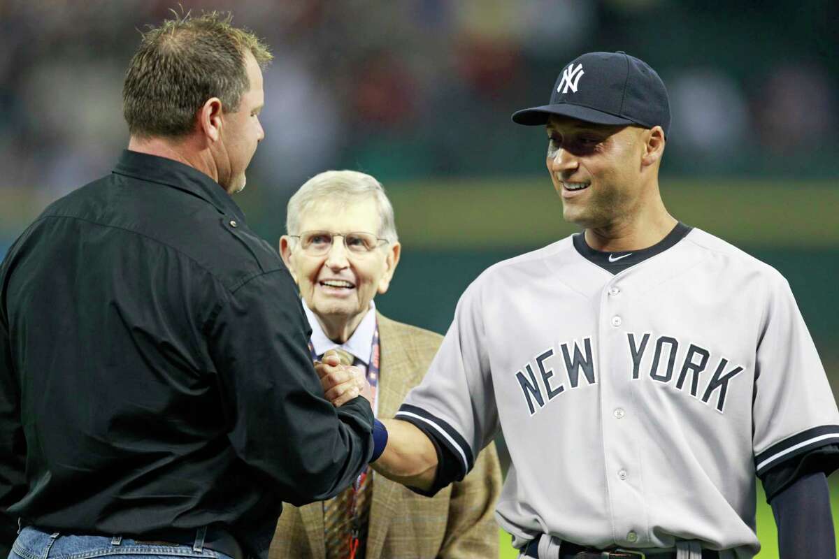 As Derek Jeter enters Hall of Fame, a reminder of a painful Astros