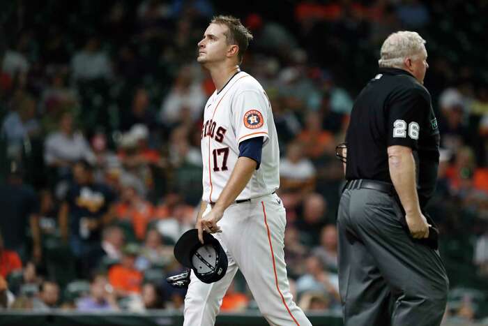 Injured Astros catcher Jason Castro takes batting practice