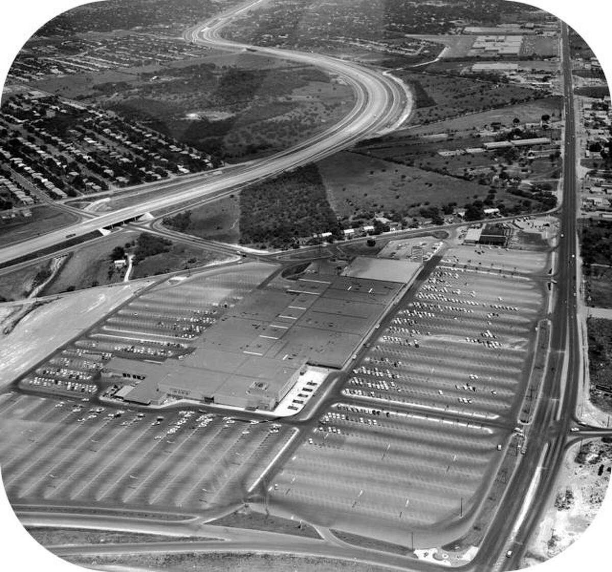 Wonderland of the Americas mall between Interstate 10, left, and Fredericksburg Road, right, as seen in an undated photo.