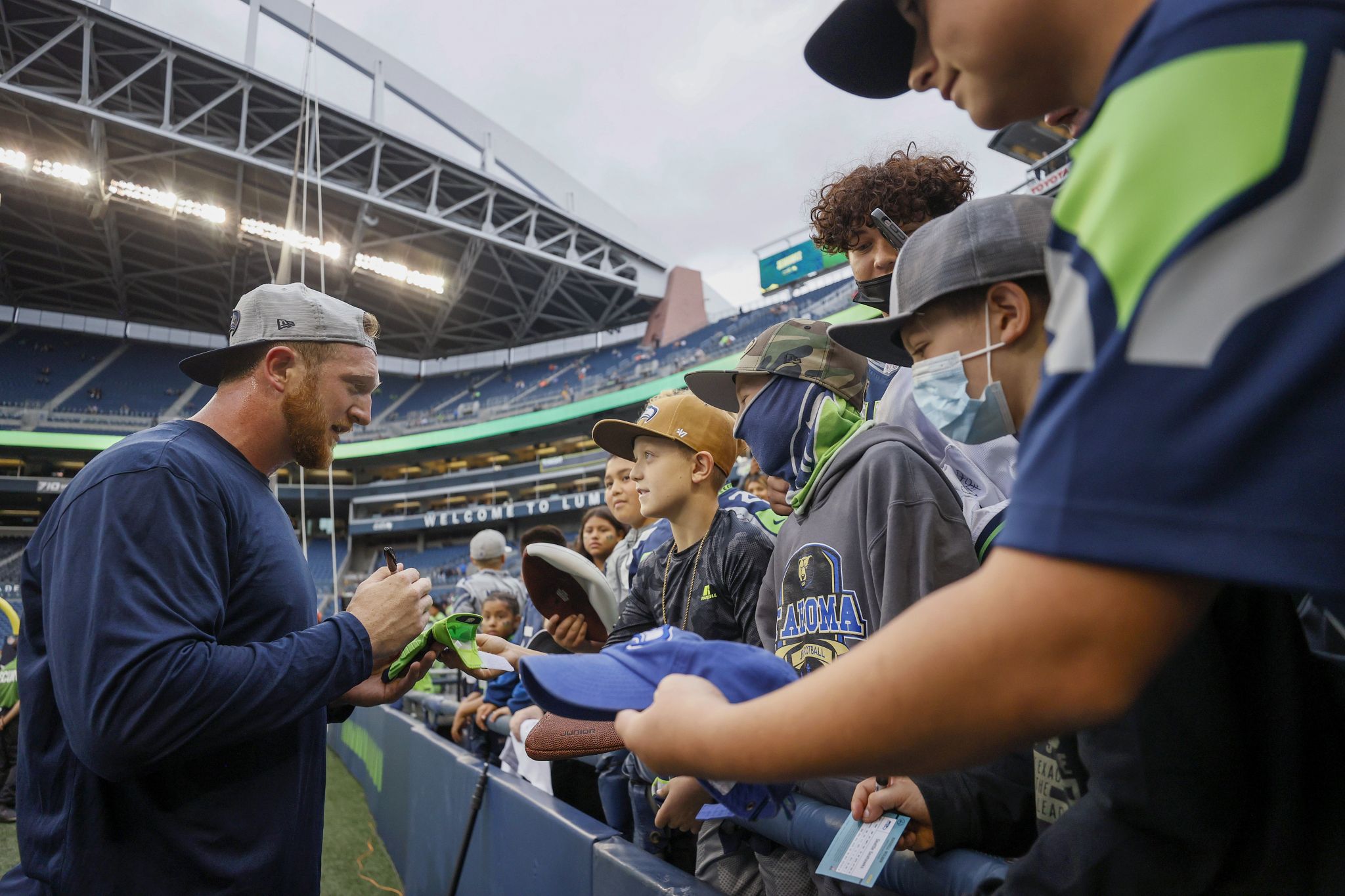 Seahawk Mascot Blitz cheering for the team during a game between the  News Photo - Getty Images