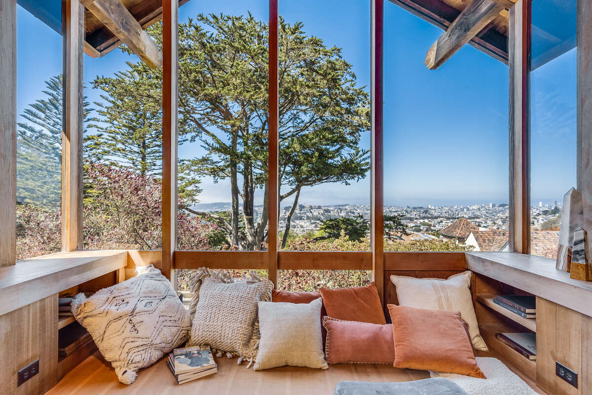 This Cole Valley home just sold for $ 2.1 million above price, setting a new record.