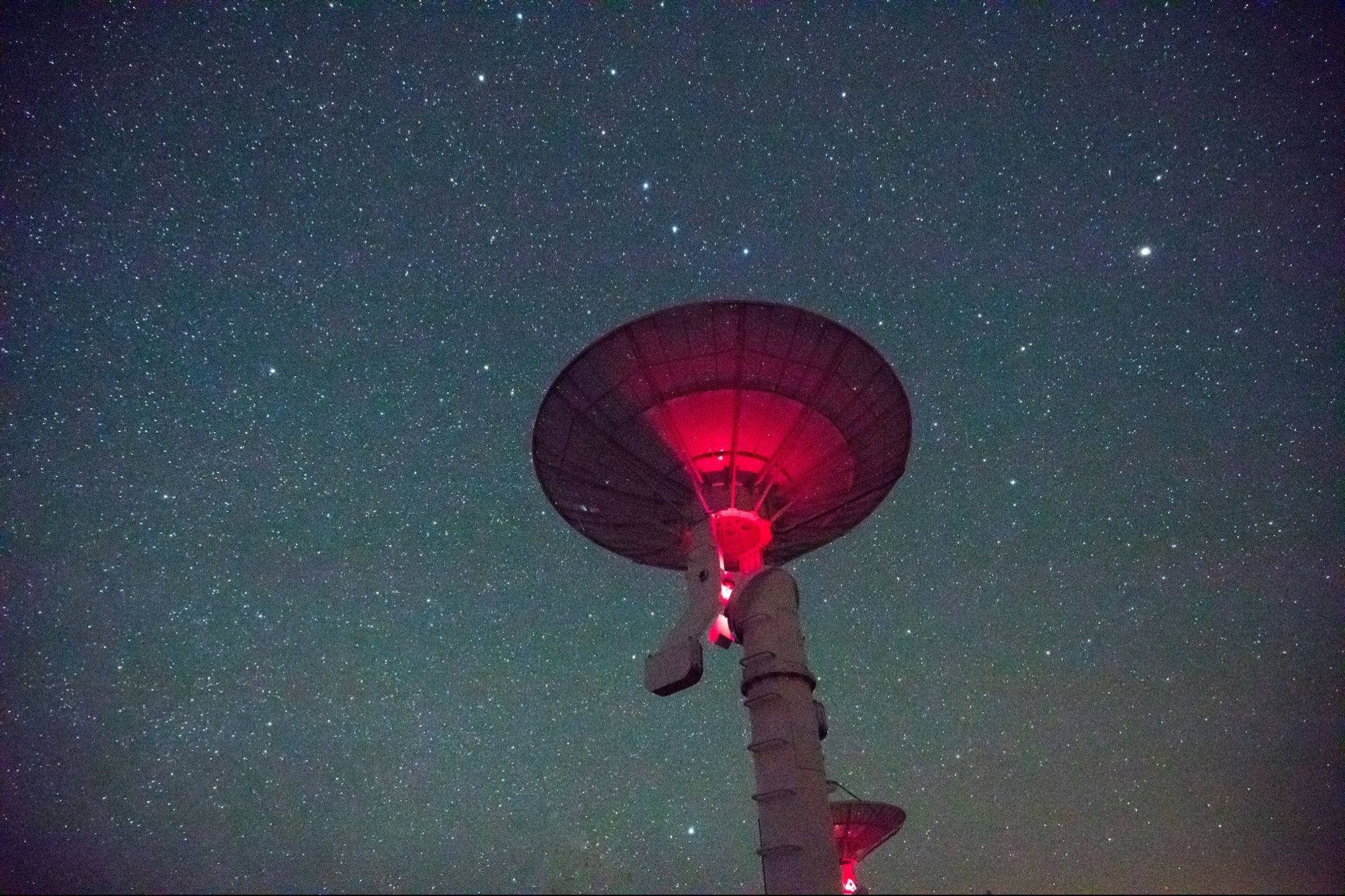 Mysterious radio signals from the center of the Milky Way are detected
