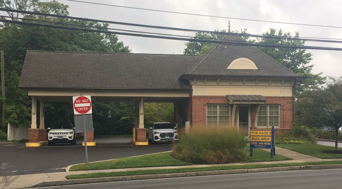 A coffee bar could be coming to the drive-through bank branch on East Putnam Avenue in Cos Cob.
