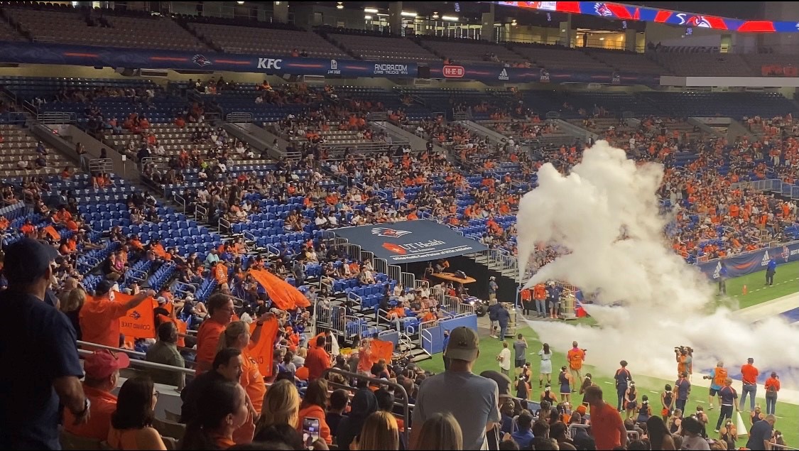 Utsa Fans UTSA fans showed up with 'Come and Take It' flags to Saturday's ...