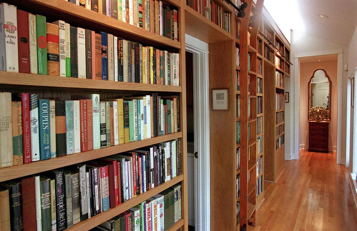 Camille Rosengren, who kept San Antonio’s most storied bookstore going