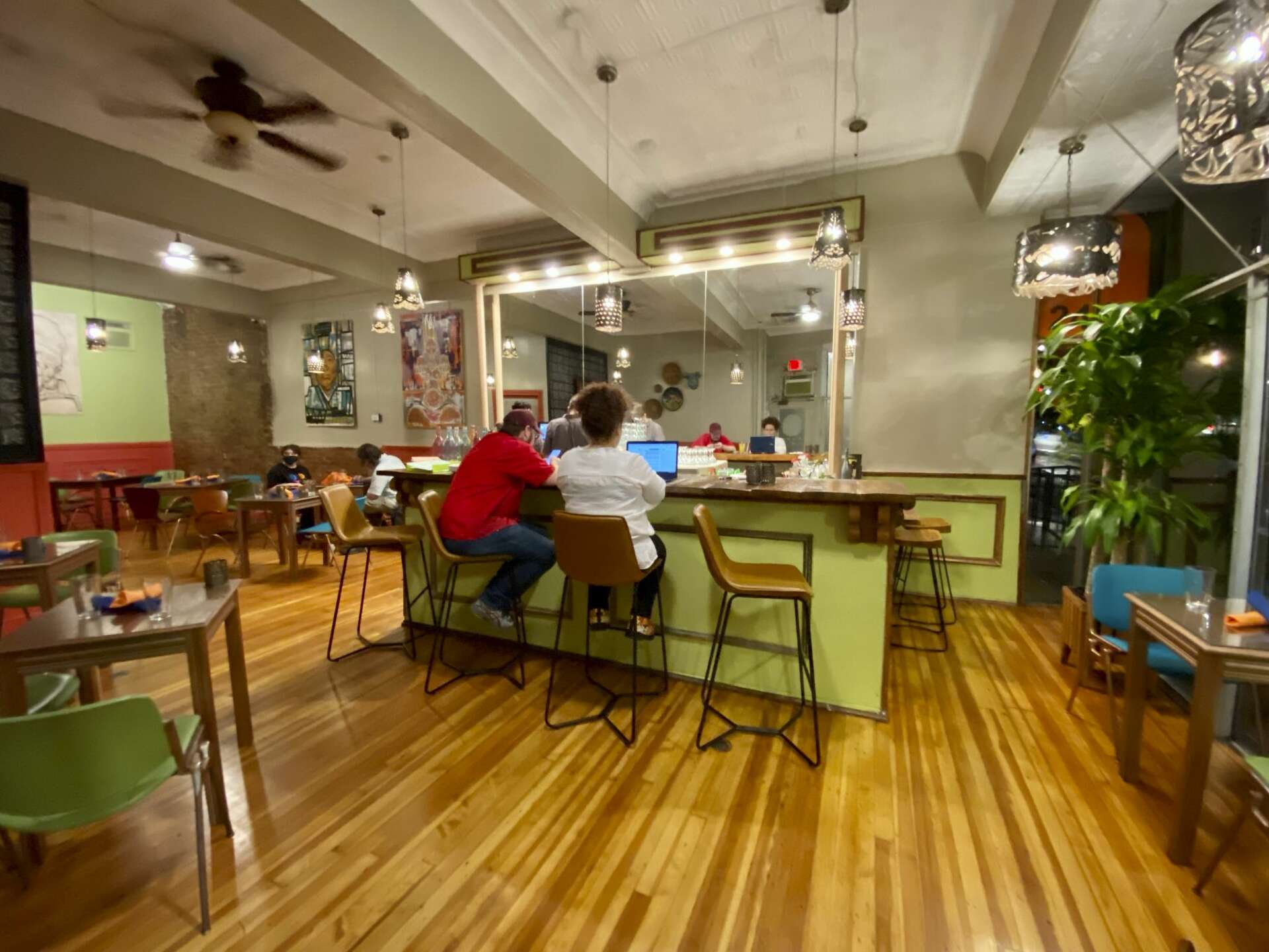 Umana Yana - Restaurant in Albany