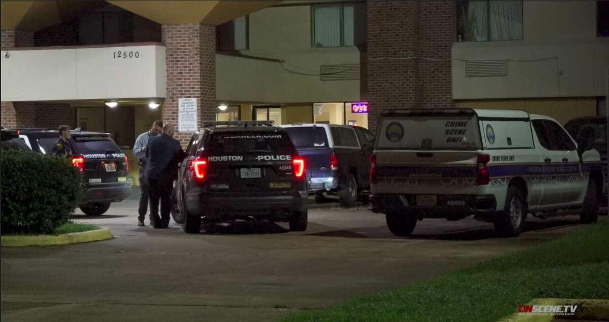 A man was shot dead at an inn in north Houston when he met up with someone, potentially for a business transaction, early Wednesday morning, according to Houston Police.