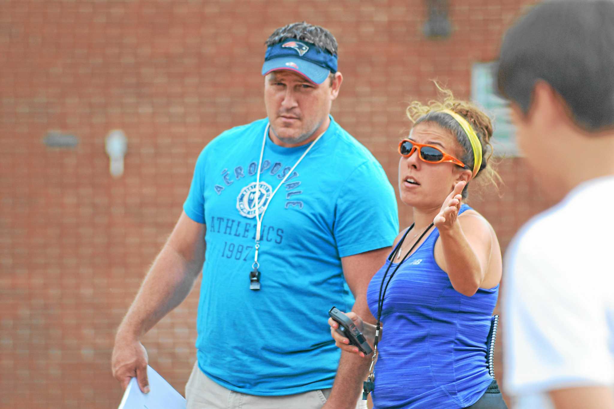 Jeff Jacobs: First woman to win CT high school football game navigates co-op team challenges - Vimarsana News