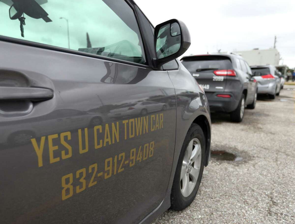 city-of-houston-rolls-back-regulations-on-taxis-drops-cap-on-permits