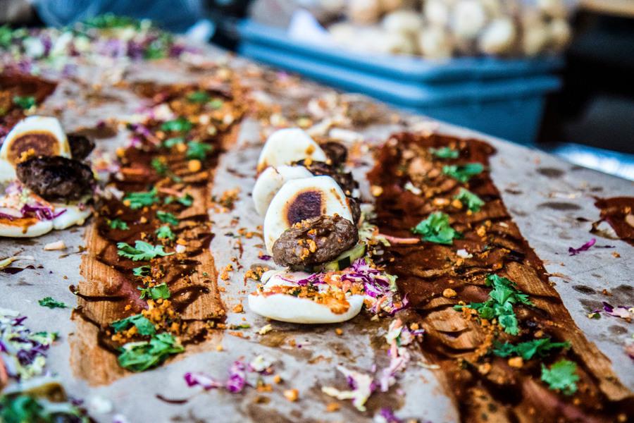 Get your tickets for the Burger Showdown 2.0 tasting event at Brooster