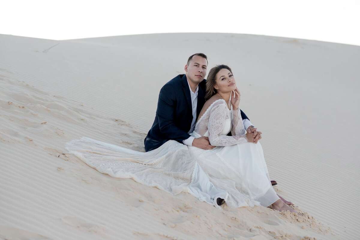Engagment photo of Clarke Finney and her fiancé.