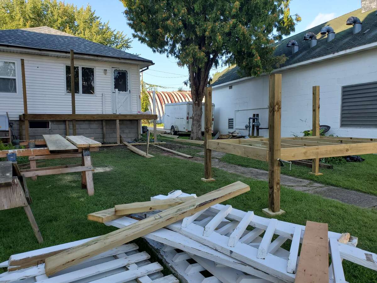 It takes an Onekama village