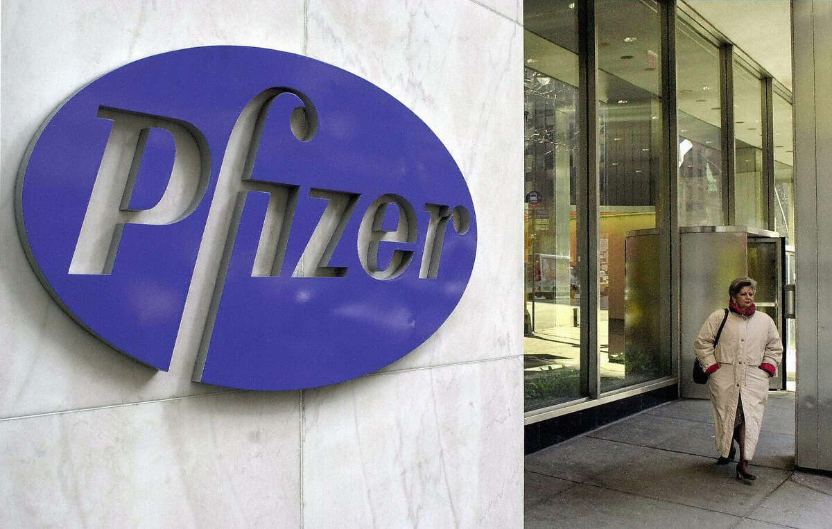 FILE - This 07 February 2000 file image shows pharmaceutical giant Pfizer's New York headquarters. (Photo credit should read HENNY RAY ABRAMS/AFP via Getty Images)