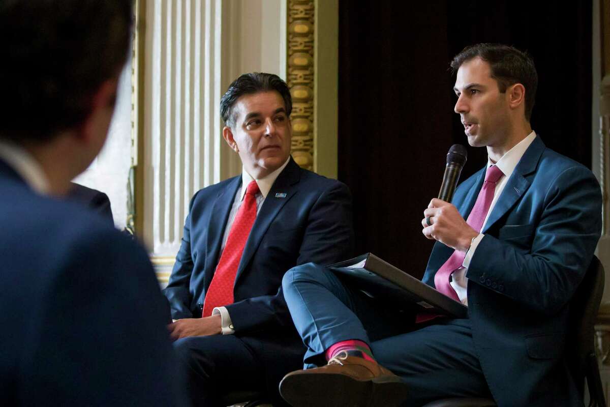 A San Antonio federal grand jury this week indicted Hector Barreto, left, on charges that he misappropriated funds from two nonprofits. He served as administrator of the Small Business Administration under President George W. Bush. In this 2019 photo, Barreto participates in a Cinco de Mayo Celebration in the Eisenhower Executive Office Building on the White House complex.