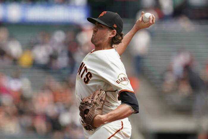 Pinch-hitter pitcher Gausman sac fly in 11th, SF tops Braves