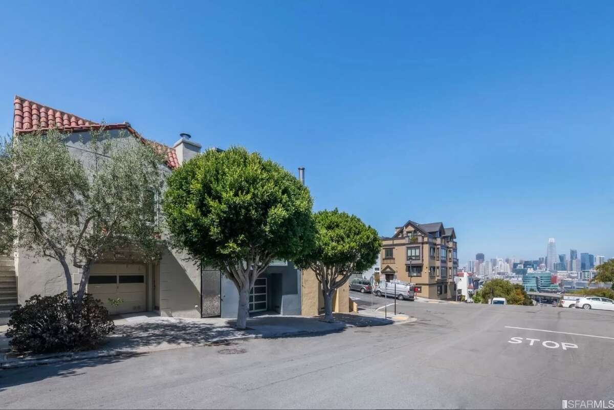 412 Mississippi Street in San Francisco, where Frank Herbert wrote 'Dune,' is for sale. 