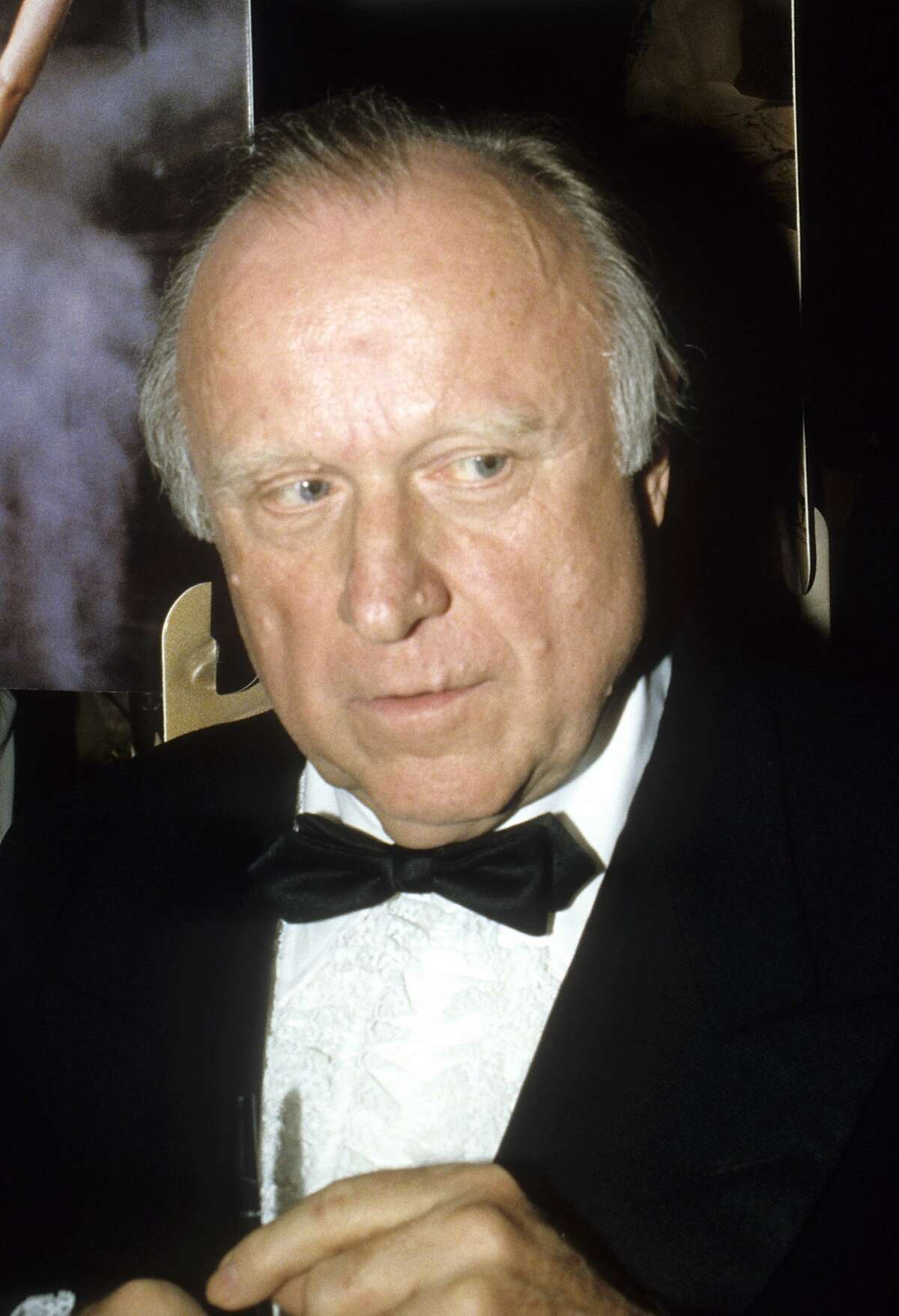 WASHINGTON, DC - DECEMBER 3: Author Frank Herbert attends the "Dune" Washington DC Premiere on December 3, 1984 at the Eisenhower Theatre, Kennedy Center in Washington, DC. (Photo by Ron Galella, Ltd./Ron Galella Collection via Getty Images)