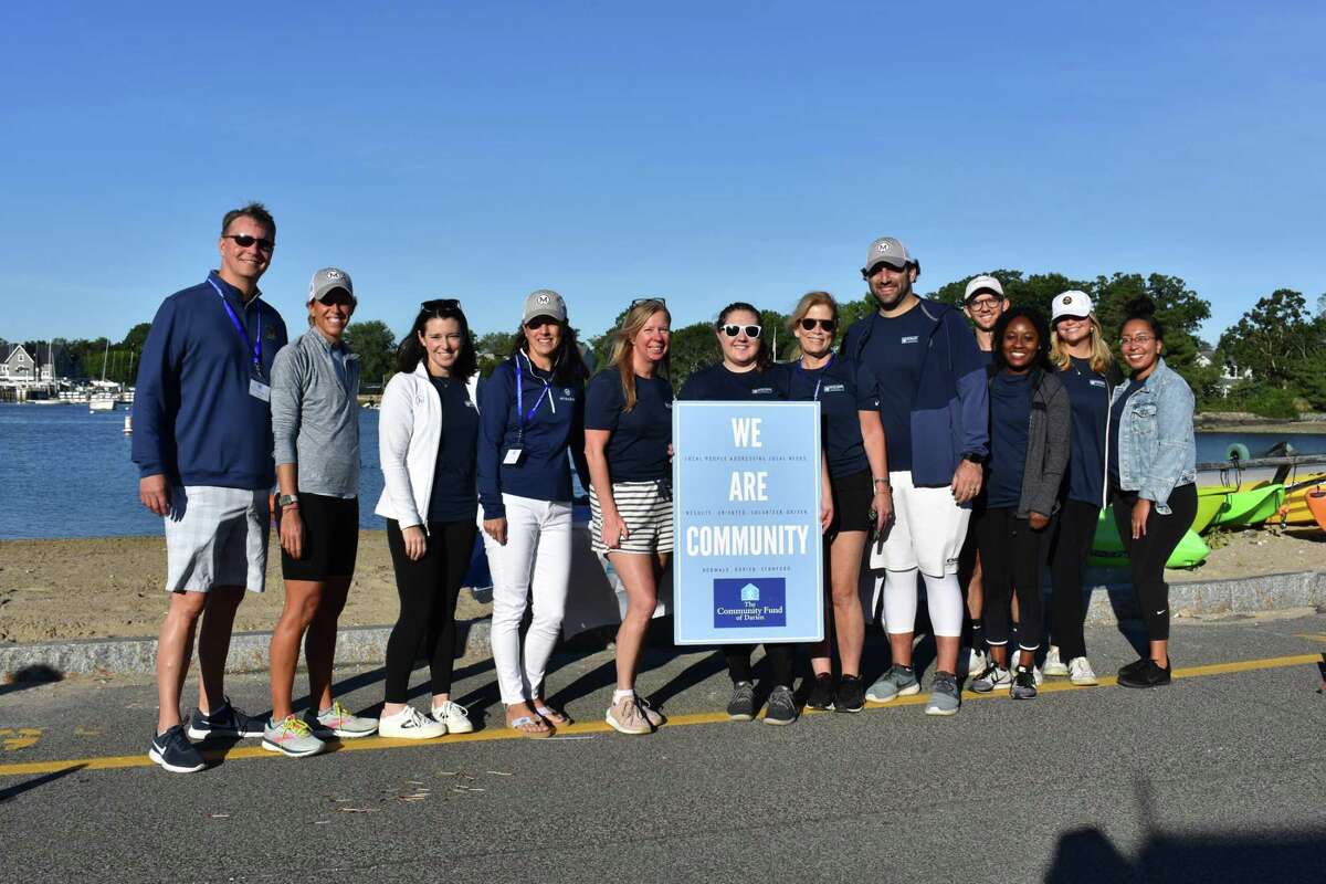 Photos Hundreds of runners the Darien Road Race back