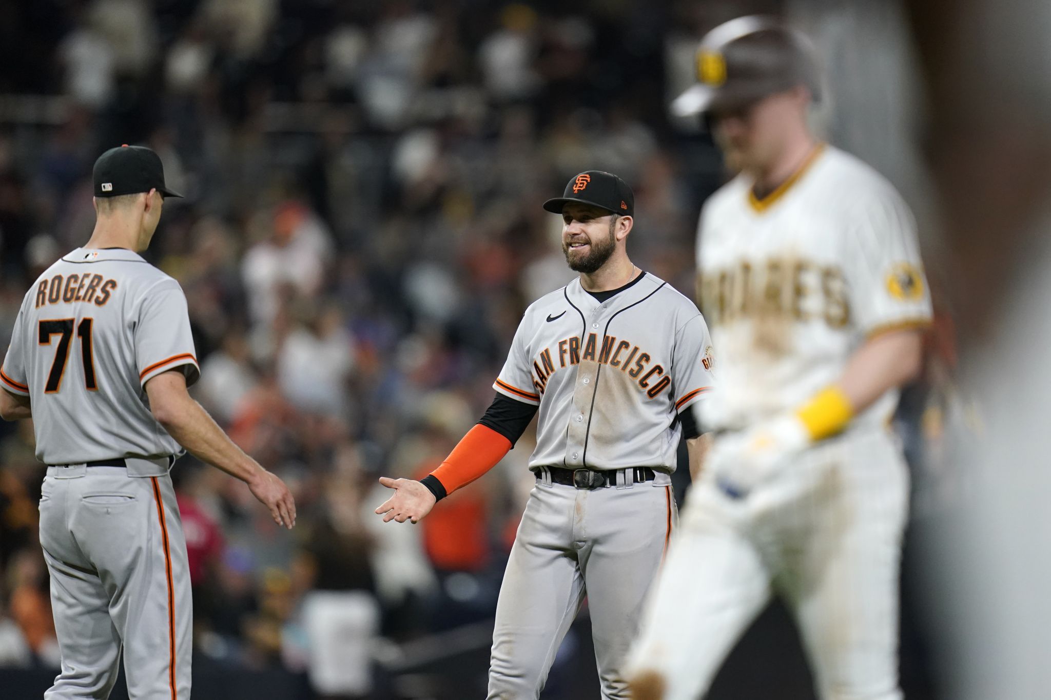 Giants end game vs. Padres with wild Tyler Rogers-assisted double play ...