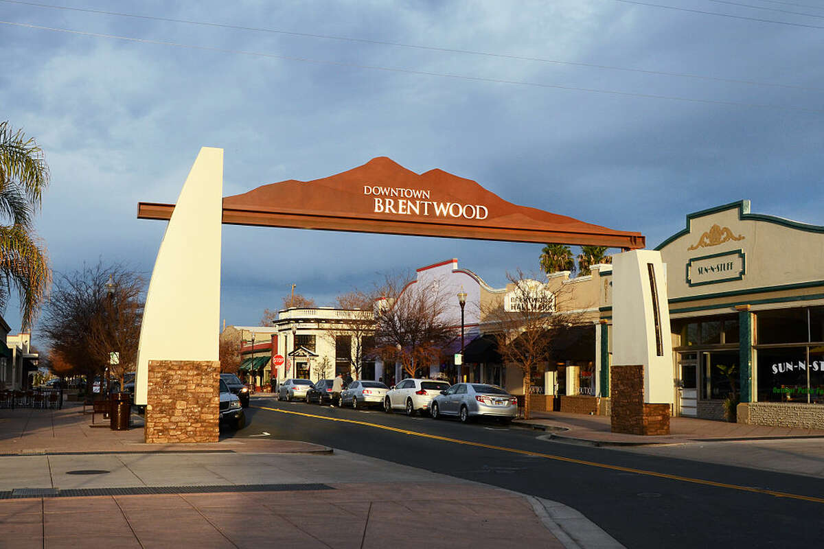 The town of Brentwood, CA where Sweeney's Grill and Bar is located.