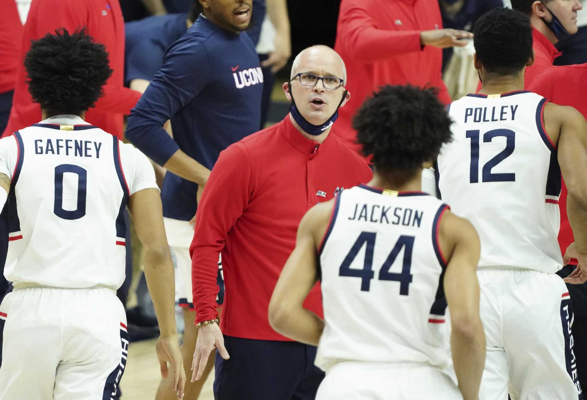 UConn coach Dan Hurley breaks down the 2021-22 roster: 'Sometimes they play like five stars' - Vimarsana News