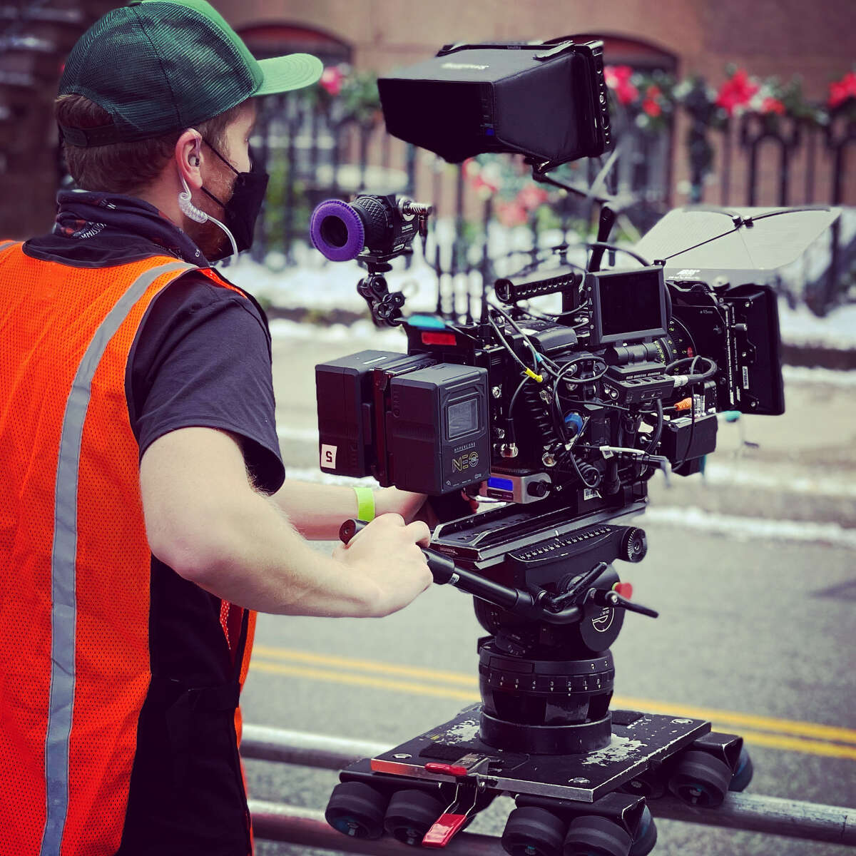 Behind-the-scenes footage of "Holiday in Harlem," a Hallmark film shot in Hartford, Conn. Rocky Hill-based production company Synthetic Cinema International worked on the film. 
